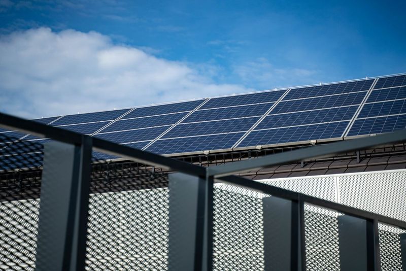 Solar panels on a terrace roof: the quotes and why we're waiting