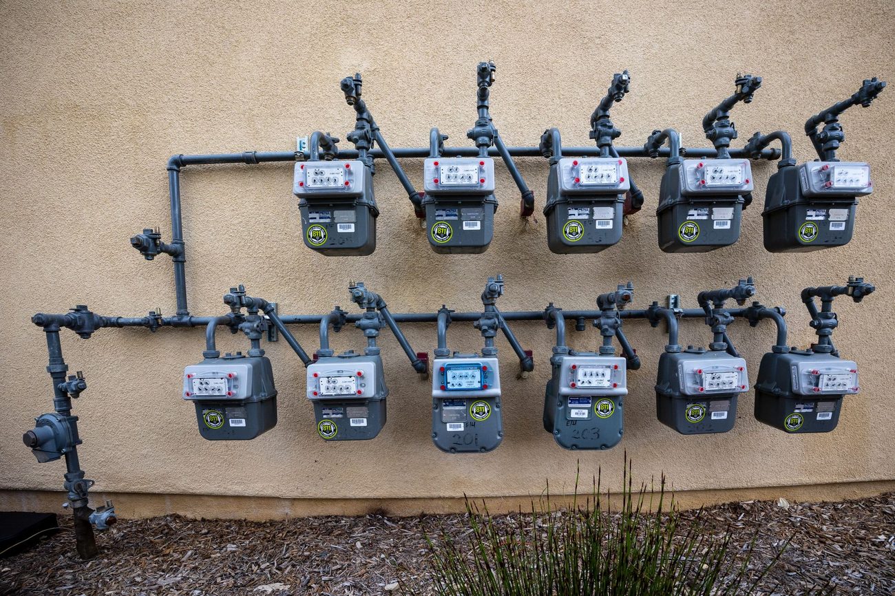 The first thing we did with the keys: photographing every meter